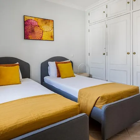 Albufeira 3Br W Pool & Ac By Lovelystay