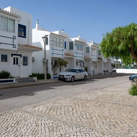 Albufeira 3Br W Pool & Ac By Lovelystay