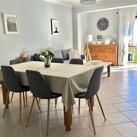 Lejlighed 3br With Pool And Ac By The By Lovelystay Albufeira