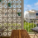 3br With Pool And Ac By The By Lovelystay 아파트 *
